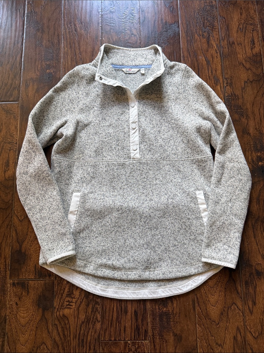 Vineyard Vines Heather Gray and White Pullover, size small